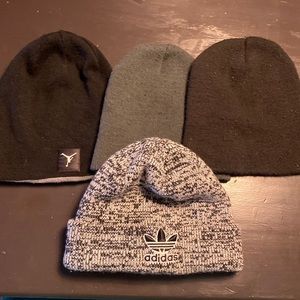 BEANIE BUNDLE (never worn)